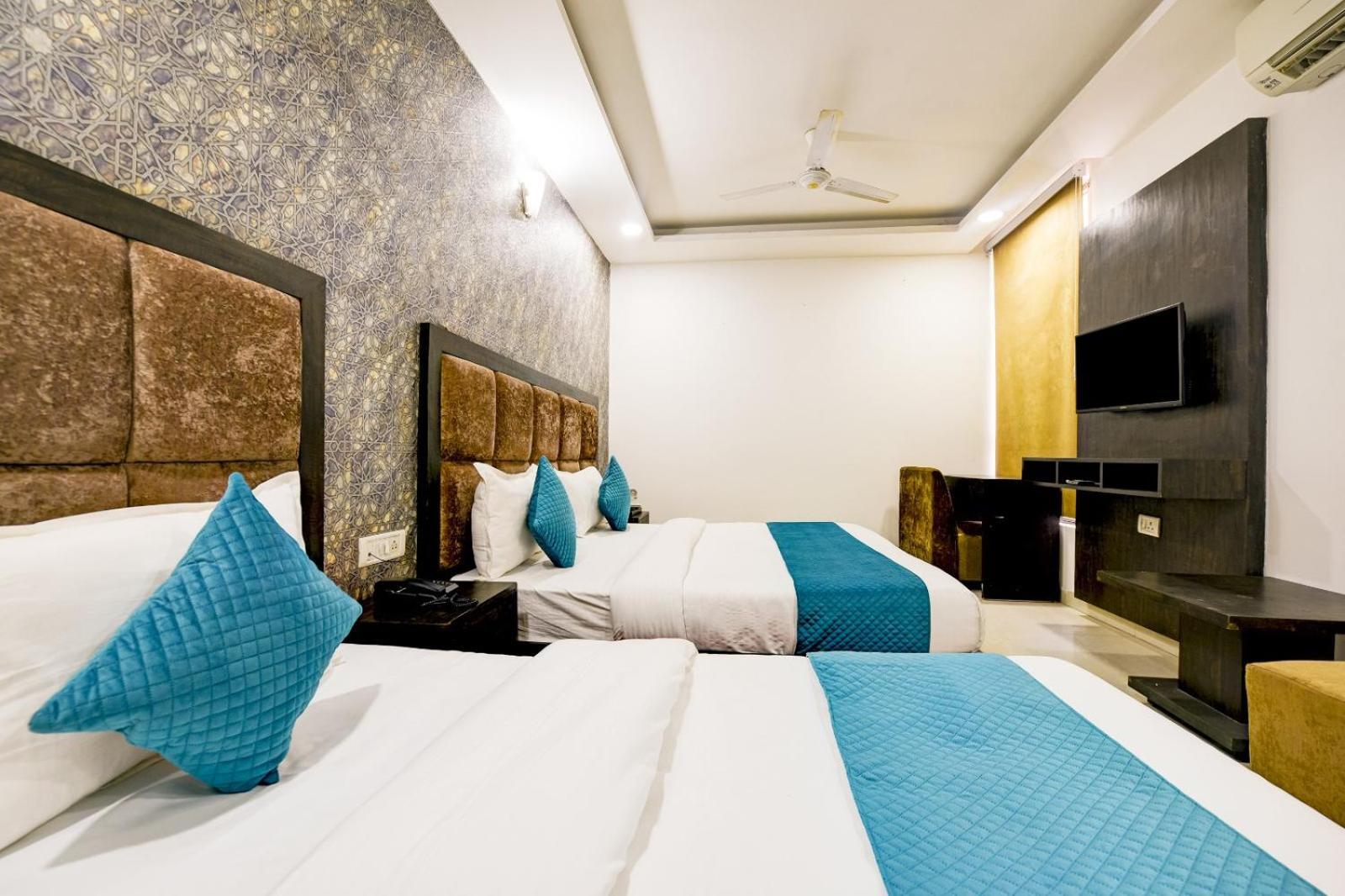 The Atlantes Suite Near Delhi Airport New Delhi Exterior photo